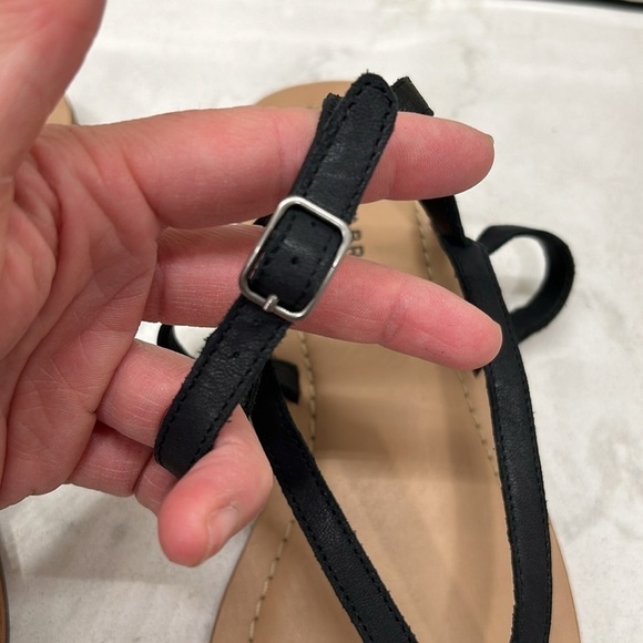 Lucky Brand Black Leather Bahlia Thong Strappy Buckle Sandal Size 10 NWOT - Picture 12 of 16